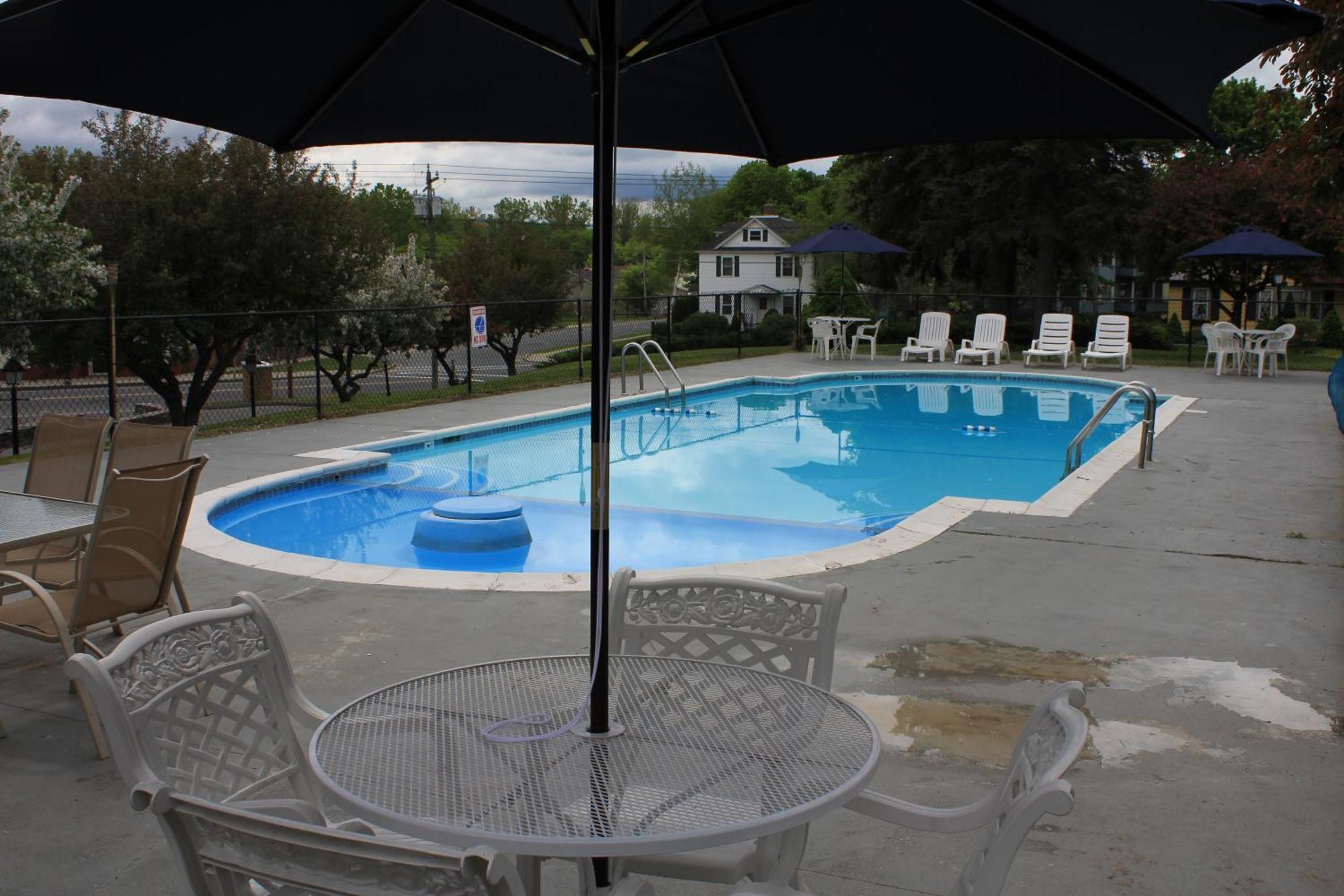 Berkshire Inn Pittsfield Esterno foto