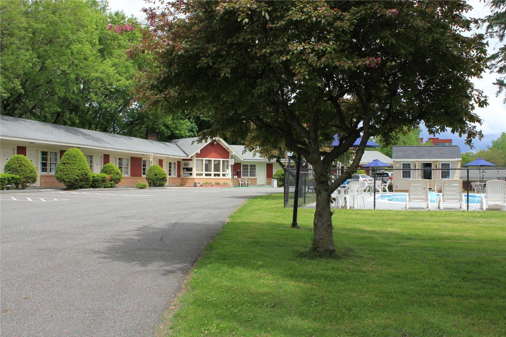 Berkshire Inn Pittsfield Esterno foto