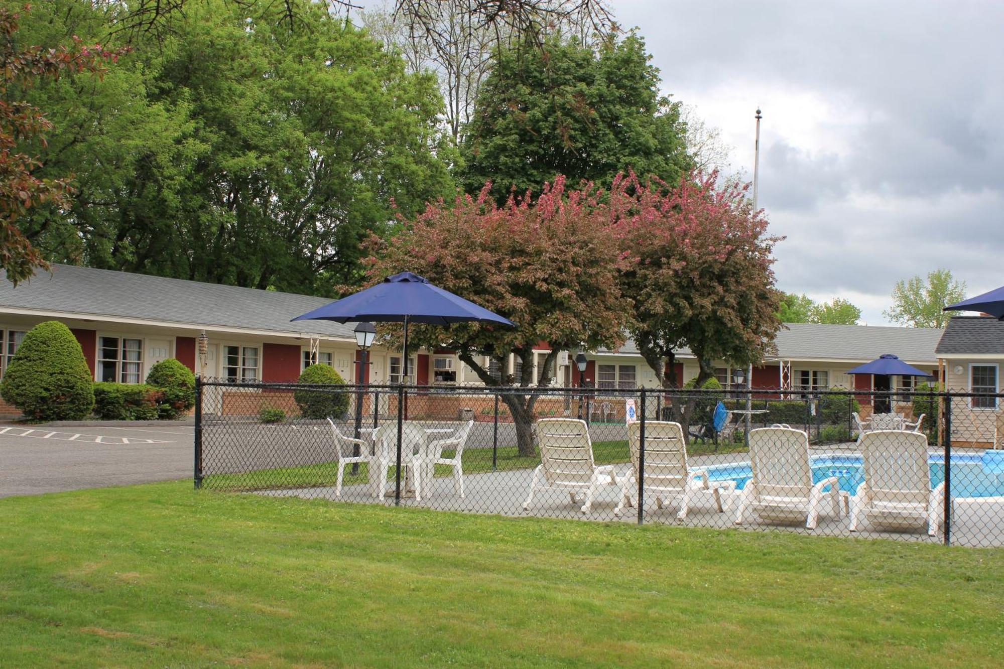 Berkshire Inn Pittsfield Esterno foto