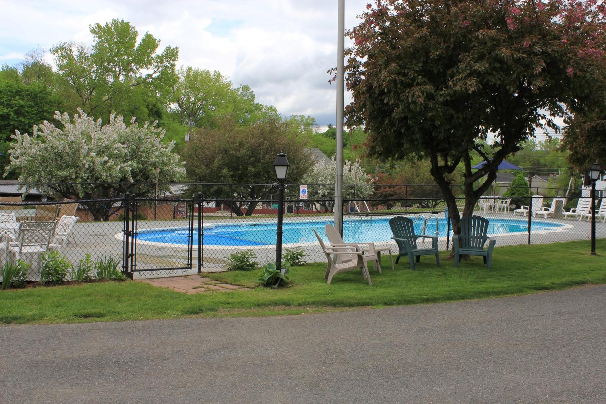 Berkshire Inn Pittsfield Esterno foto