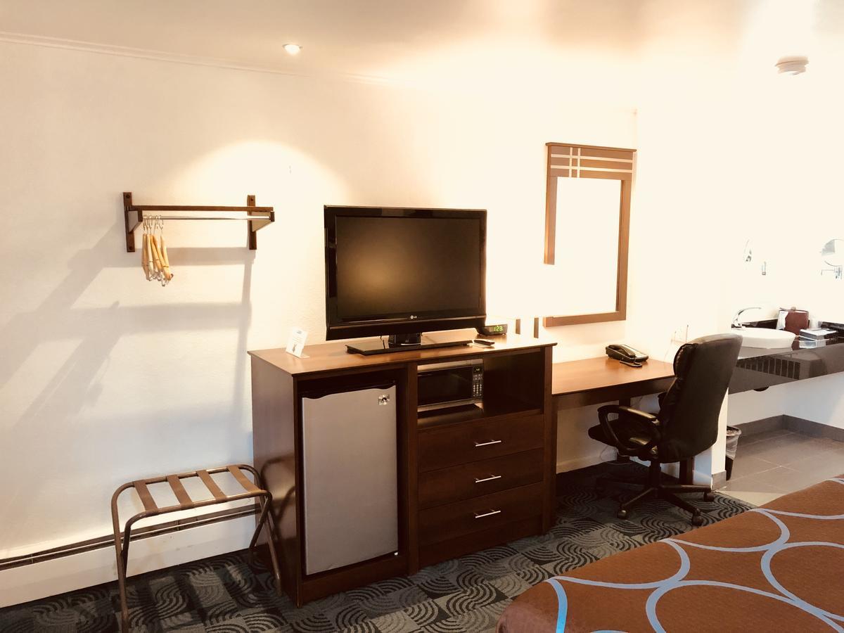 Berkshire Inn Pittsfield Esterno foto