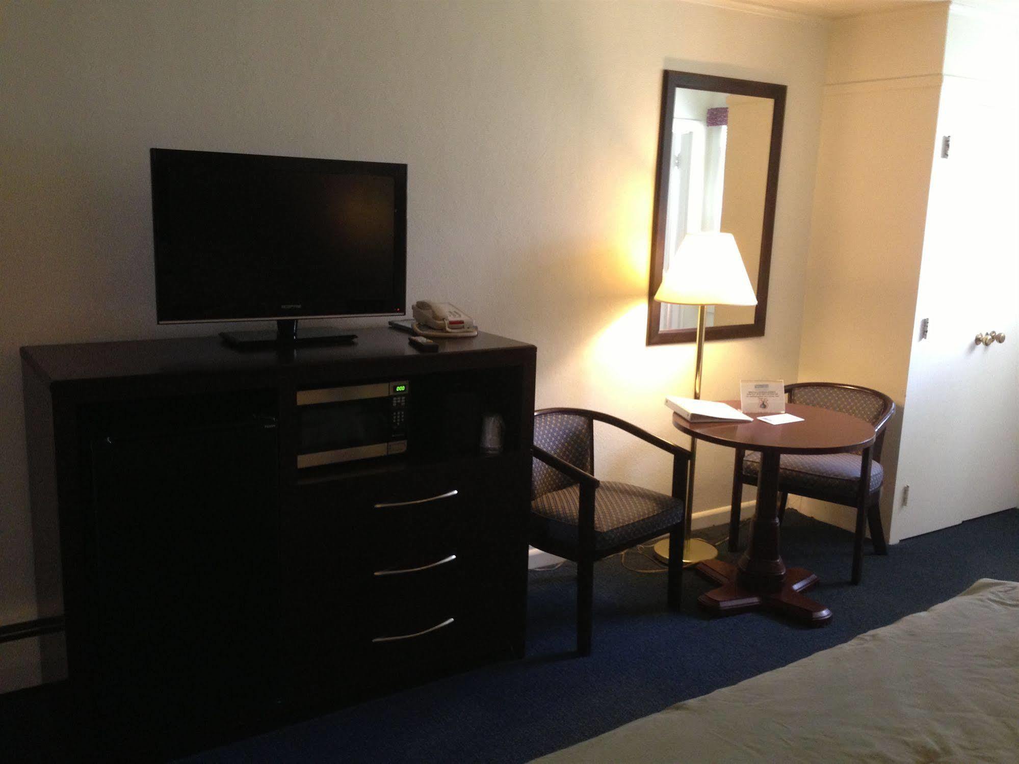 Berkshire Inn Pittsfield Esterno foto