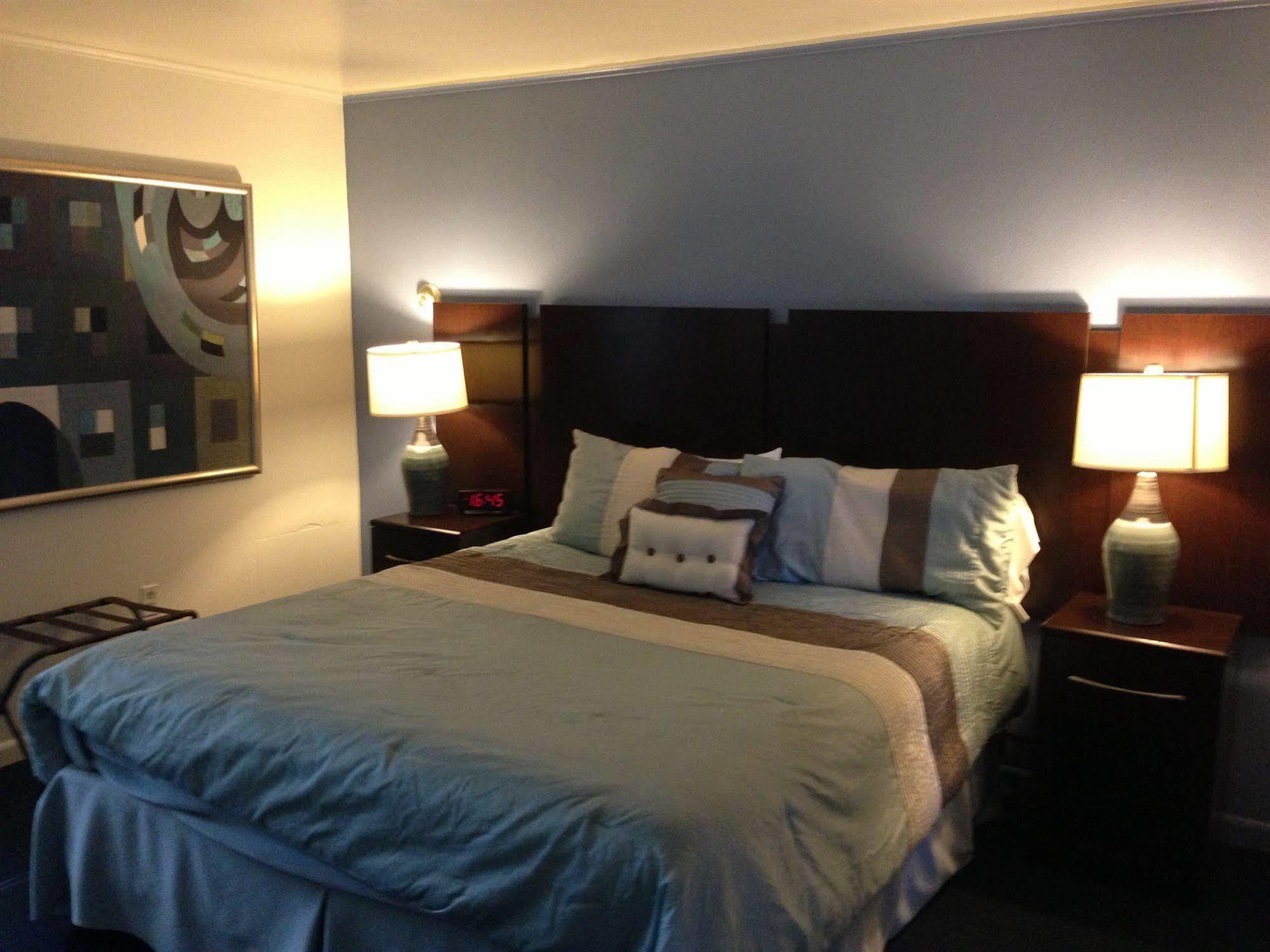 Berkshire Inn Pittsfield Esterno foto